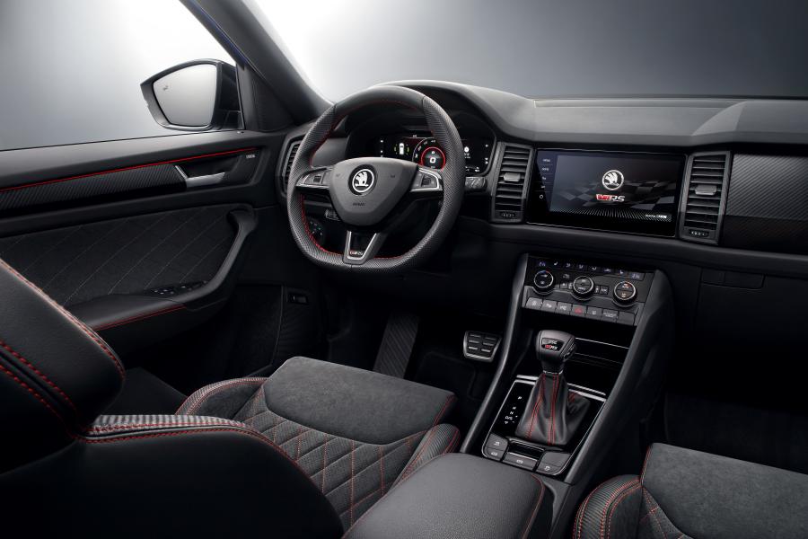 Интерьер Skoda Kodiaq RS 2019 года  (WW) (фото 25 из 159)